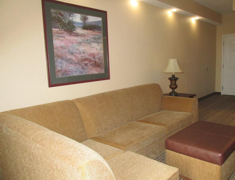Baymont By Wyndham Lafayette Airport Otel Dış mekan fotoğraf
