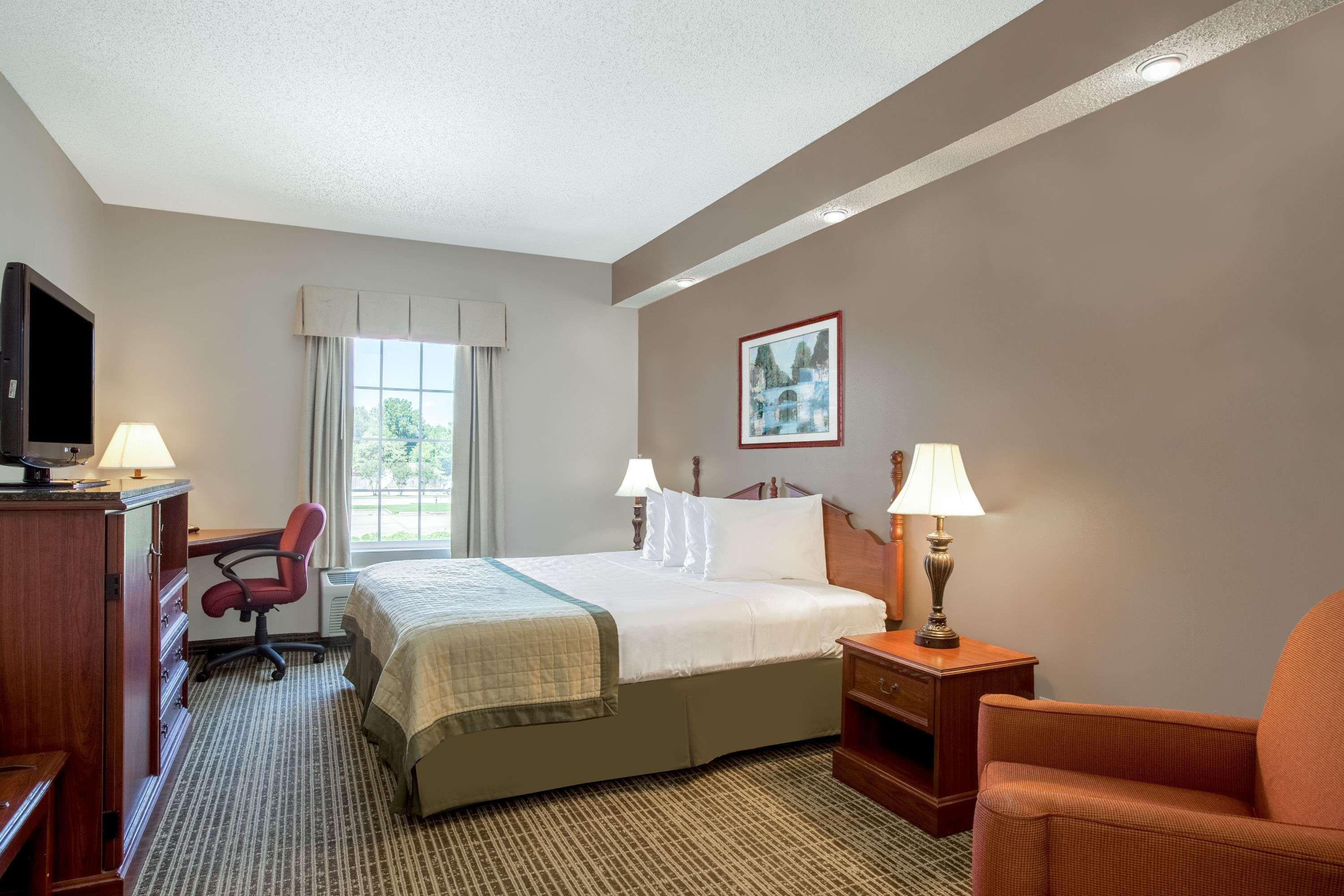 Baymont By Wyndham Lafayette Airport Otel Dış mekan fotoğraf